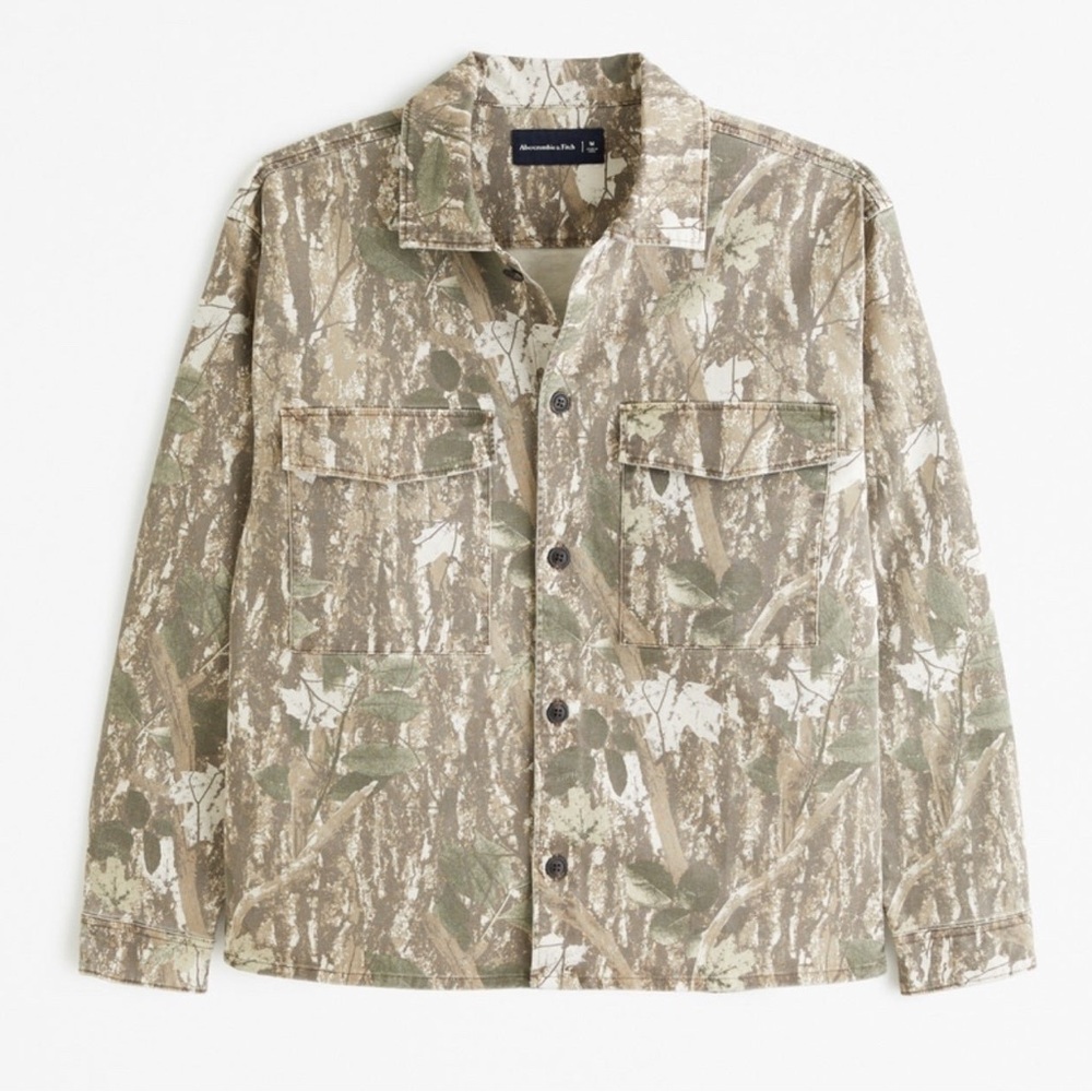 Abercrombie and Fitch Camo Button Up Shirt. Shirt Jacket Shacket